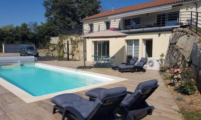 Arpajon-sur-Cere Apartment | Appt neuf 😀 entièrement équipé❗