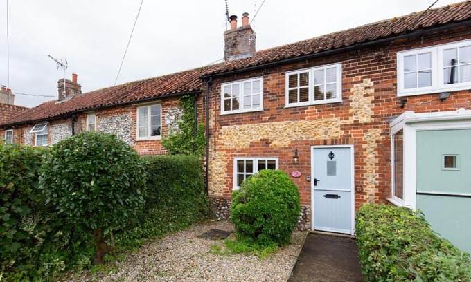 East Rudham House | April Cottage