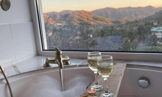 Agros Villa | Aprosmeno Jacuzzi House 1