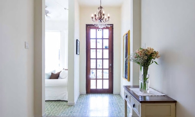 Santurce House | Apt 1 Close to everything block from loiza street