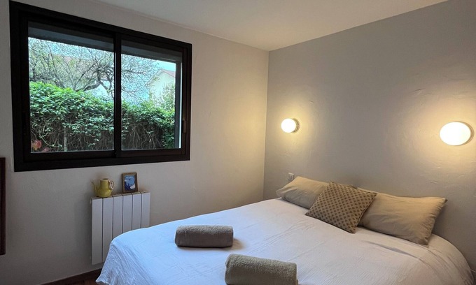 Meythet Apartment | Apt terrace in Meythet beautiful exposure bedroom and separate toilet 4 per max