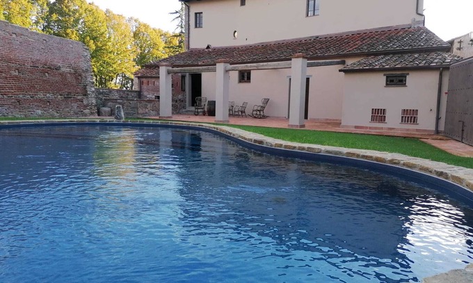 Vicopisano Apartment | Apt. THE CAPTAIN - "Brunelleschi Manor" Medieval Apartments Resort