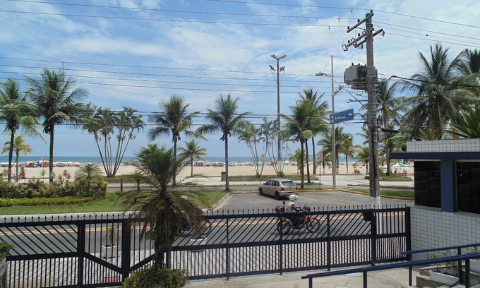 Guilhermina Apartment | APTO FRENTE SEA HIGH STANDARD # beach service courtesy #