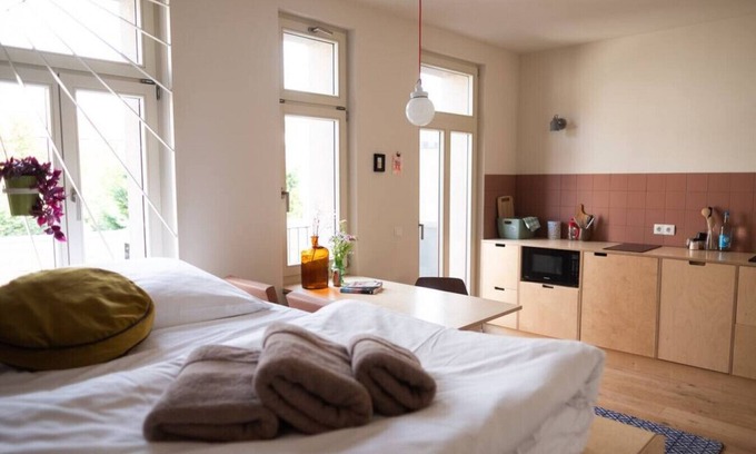Lindenau Apartment | Arbio I Lax Cozy Studio near canal