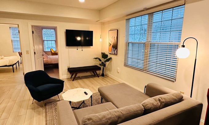 Chinatown Apartment | Arcade 2BR Apt in Walk-up w Laundry