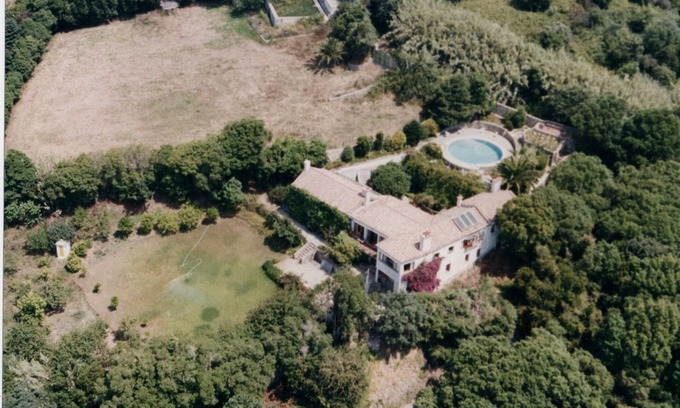 Ulgueira Cottage | Architect/artist converted 17th C' farmhouse in World Heritage Site