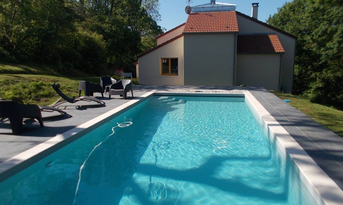 Lusigny-sur-Ouche House | architect-designed house in the countryside with private pool near Beaune