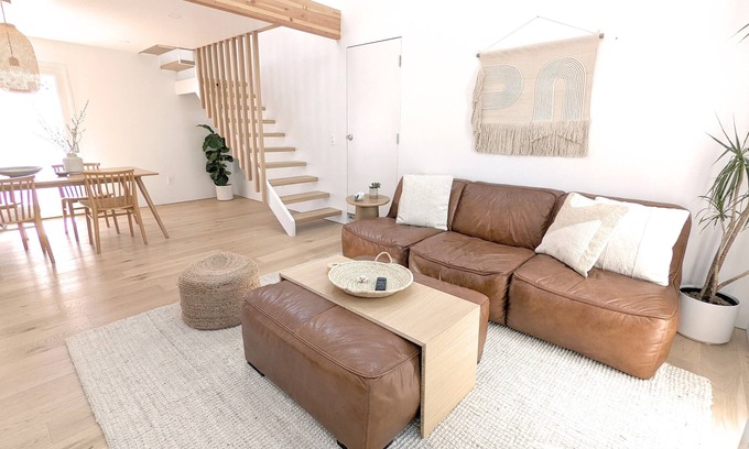 Venice House | Architectural Venice Beach Guesthouse with Sauna and Spa
