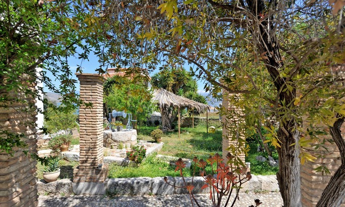 Galaxidi Hotel | ARCHONTIKO ART HOTEL