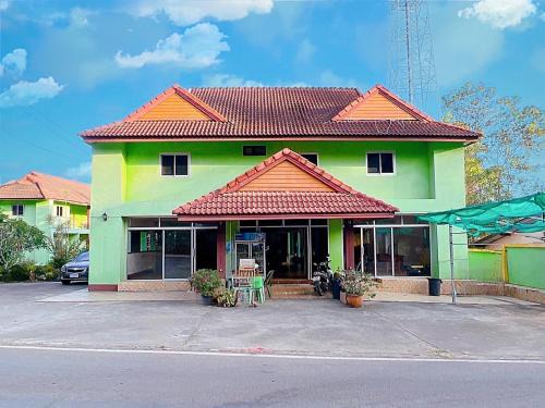 Bang Bao Bay Resort | Aree Resort