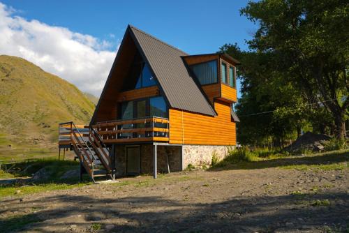 Gergeti Apartment | Arkenstone