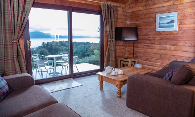 Ardvasar Cabin | Armadale Castle Cabins - Antrim Cabin