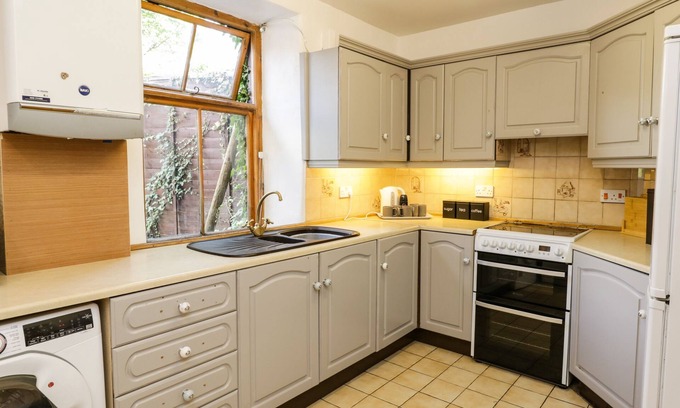 Llanfor Cottage | Arosfa