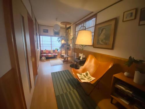Nishiogu House | Artful Cats house