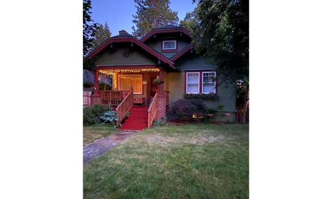 Coeur d'Alene House | Artist Retreat in downtown Coeurd’Alene.