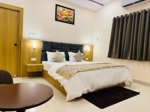 Kakarmatha Bed & Breakfast | Aruna Home Stay
