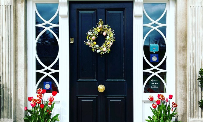 Dungannon Bed & Breakfast | Ashbrook House B&B