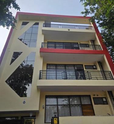 Greater Noida Bed & Breakfast | Ashirwaad 249