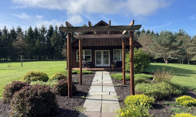 Hamilton House | Ashling Acres