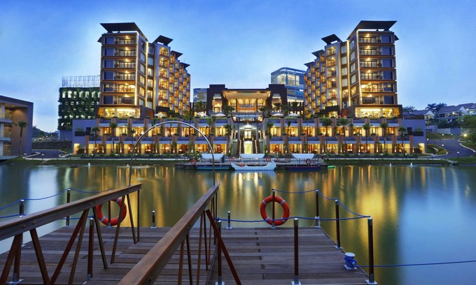 Sentul City Hotel | Aston Sentul Lake Resort & Conference Center