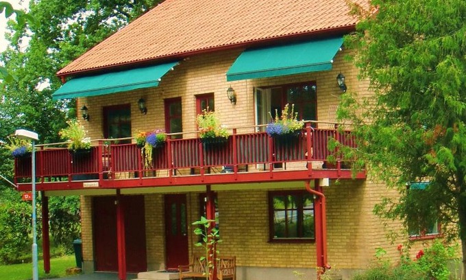 Vastra Frolunda Bed & Breakfast | At Home Bed & Breakfast