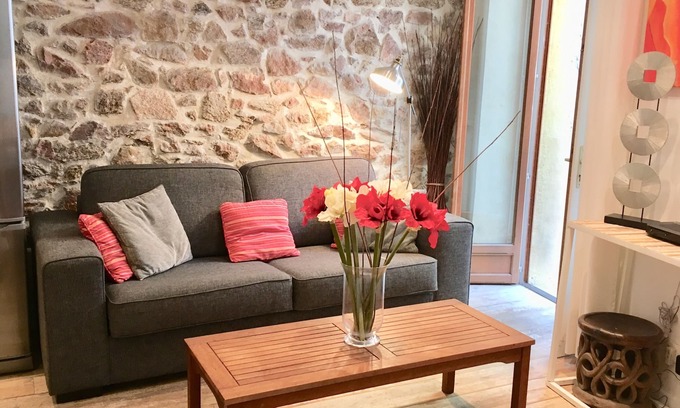 Le Suquet Apartment | At the heart of Cannes, with terrace, next to the beaches and the Palais des Festivals