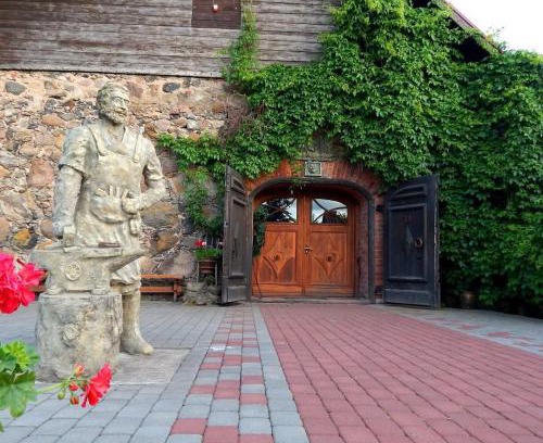 Kalkuni House | At the old blacksmith