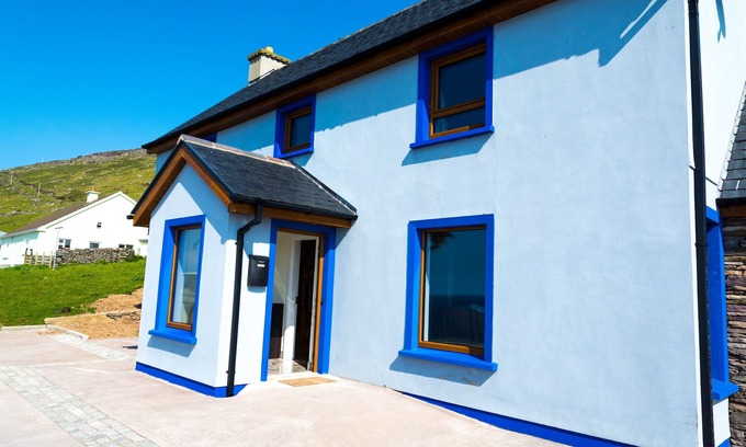 Coumeenoole House | ATLANTIC REST -Panoramic views Slea Head, Skelligs