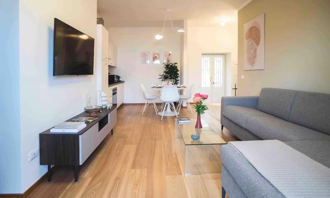 Borgo San Leonardo Apartment | Atmosfere Terrace View Apartment