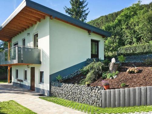 Kaltennordheim House | Attraktives Ferienhaus mit Balkon