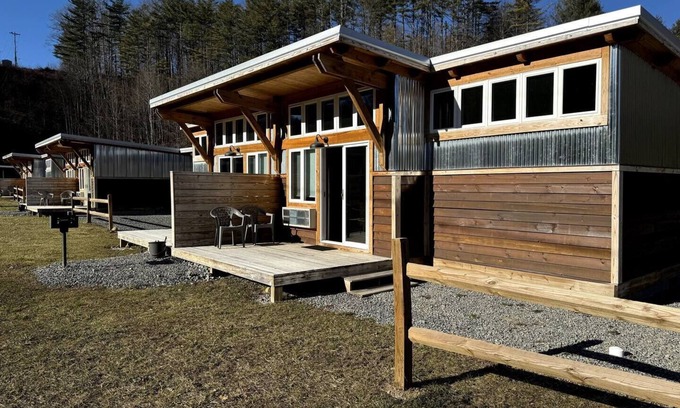 Bramwell Cabin | ATV TrailCamp: W.T.'s Dive- Just seconds from HMT Pocahontas Trailhead!