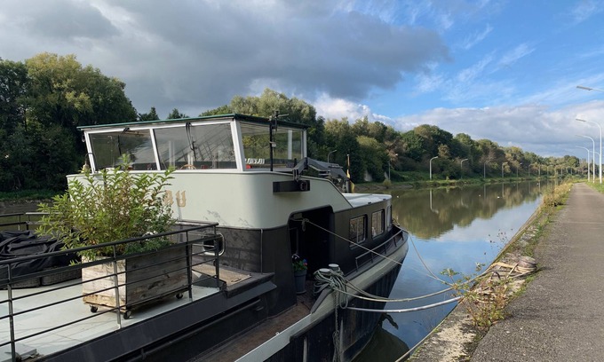Braine-le-Comte Boat Rental | Atypical accommodation on a barge
