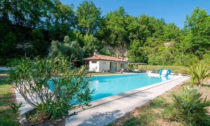 Vianne House | Au Bonheur Caché - Five Bedroom House, Sleeps 15