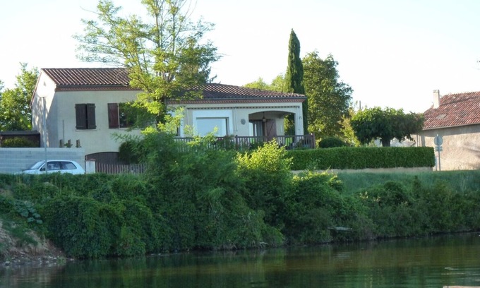Aiguelèze House | Au bord du Tarn - At the bord of the tarn river!