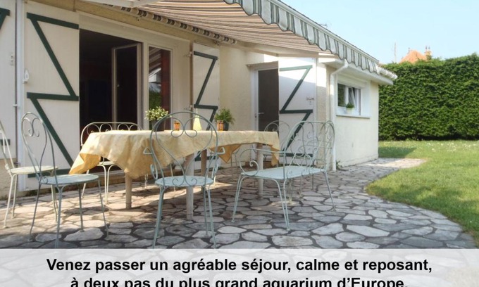 Saint-Martin-Boulogne House | Au cèdre bleu