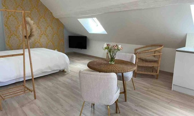 Beaune City Centre Apartment | Au coin des Hospices