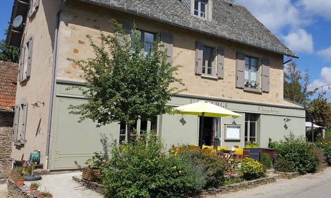 Teissieres-les-Boulies Hotel | Auberge de Teissieres