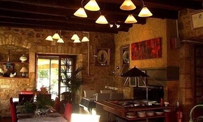 Sauzet Hotel | Auberge de la Tour