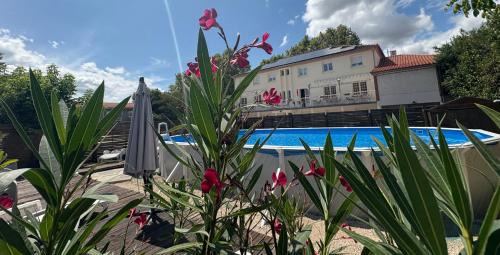 Lamagistere Hotel | Auberge de Lamagistere