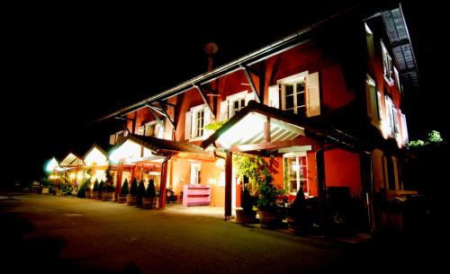 Vetraz-Monthoux Hotel | Auberge De Maison Rouge