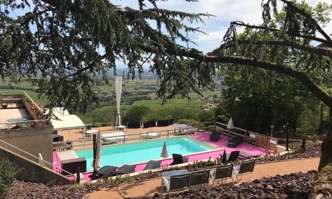 Chenas Bed & Breakfast | Auberge Les Hauts De Chenas