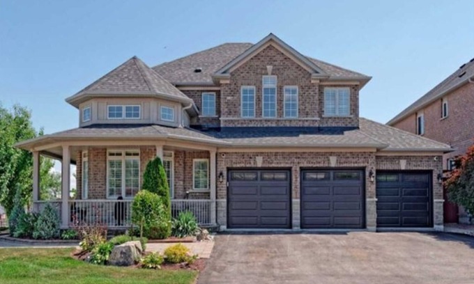 Aurora House | Aurora Executive Upscale Residence - 3bedrooms, 3.5bathrooms