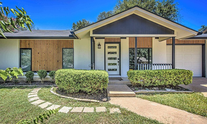 Austin House | Austin Highlands Retreat | 4BR Home Near SoCo + Downtown ATX