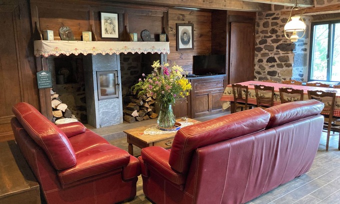 Jassat House | Authentic Auvergne house in the heart of Cezallier