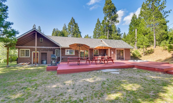 North Fork Cabin | Authentic North Fork Cabin w/Dock & Private Deck!