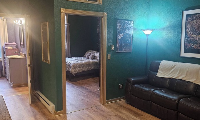 Reading Apartment | Available Now! NEW 1-bedroom apt Reading, 3 dispensaries and coffee!