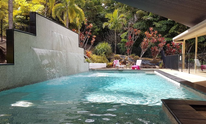 Redlynch House | Avalon, Redlynch - Space, comfort & privacy for Family holiday get-togethers