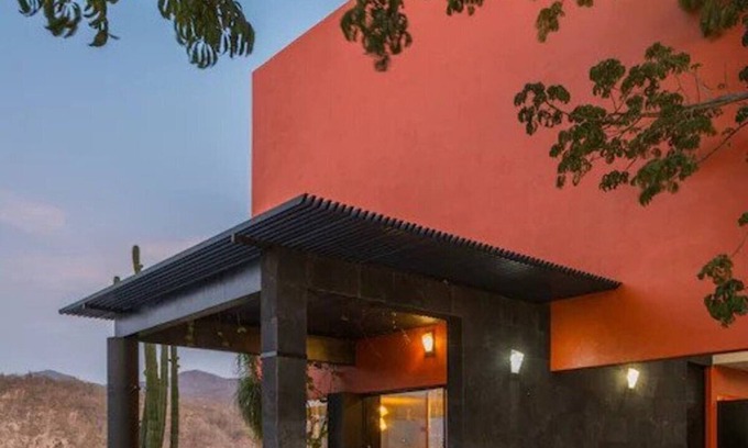 Colima House | AVE DEL RISCO HOUSE (Luxurious Oasis)