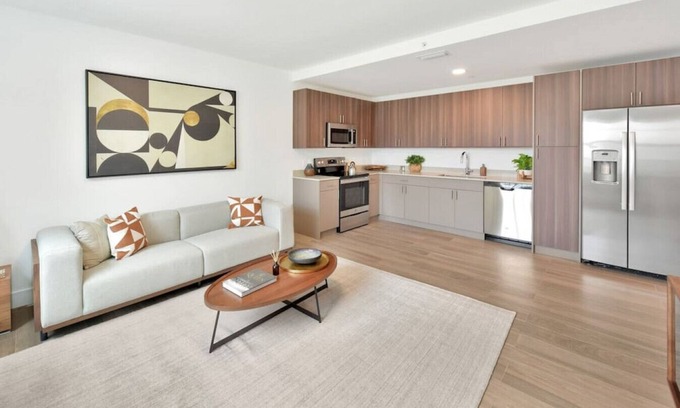 Mango Groves Apartment | Aviara On The Ave - 'Gardenia' - 402 · 'Gardenia' - The Designer Apartment