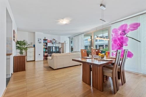 Neubau Apartment | Avío, 1 Bedroom, in the city center, Garage, Terrace